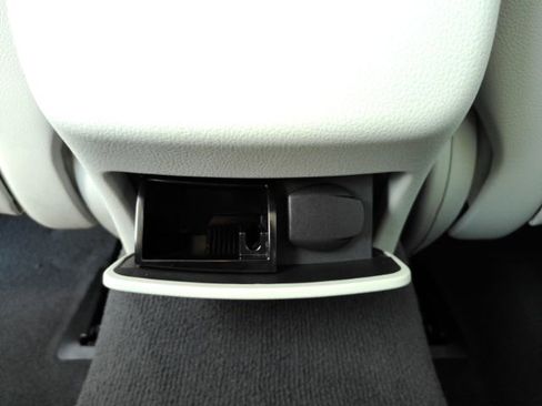 Used 2023 Mercedes-Benz E 350 Sedan image 28