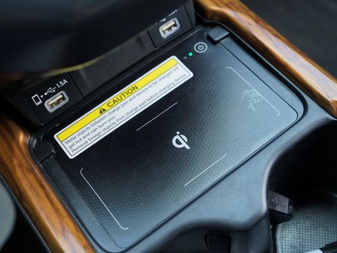 Used 2020 Honda CR-V Touring image 18