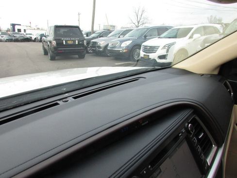 Used 2019 Toyota Highlander XLE image 54