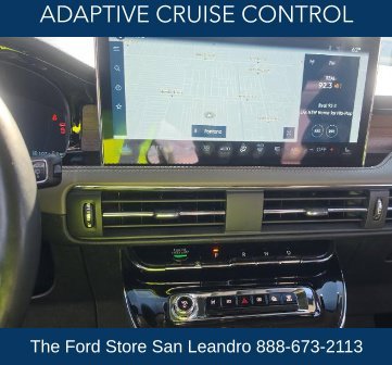 Used 2023 Lincoln Corsair Grand Touring w/ Equipment Group 302A AWD/4WD image 13