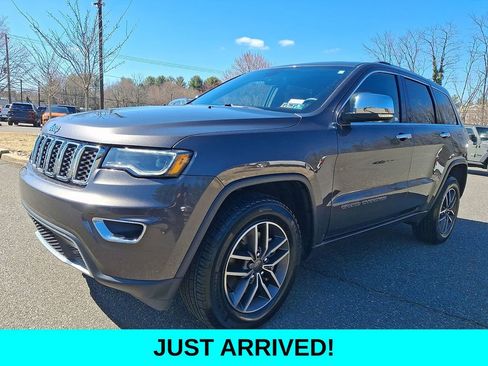 Used 2021 Jeep Grand Cherokee Limited w/ Premium Lighting Group image 3
