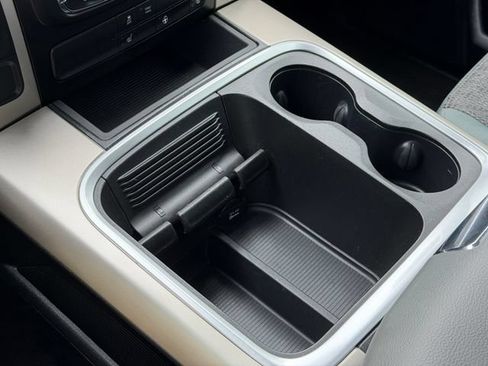 Used 2018 RAM 1500 Big Horn RWD image 12