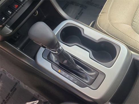Used 2022 Chevrolet Colorado LT w/ Safety Package image 33