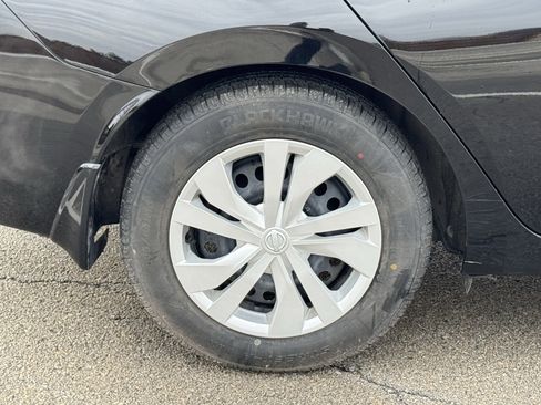 Used 2024 Nissan Versa S w/ Trunk Package image 36