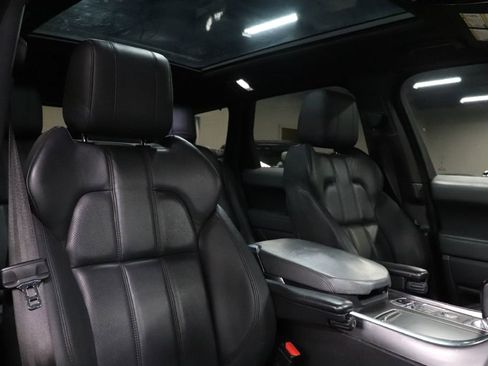 Used 2015 Land Rover Range Rover Sport SE image 24