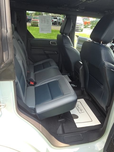 Used 2024 Ford Bronco Outer Banks AWD/4WD image 18