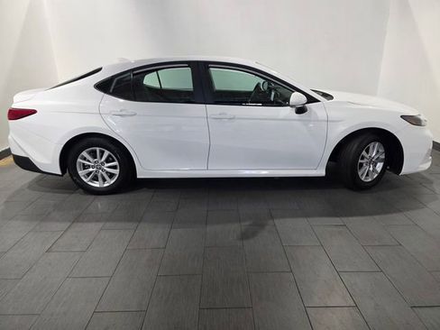 Used 2026 Toyota Camry LE FWD image 6