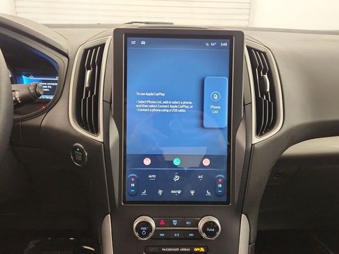 Used 2023 Ford Edge SEL image 12