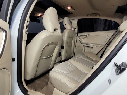 Used 2012 Volvo S60 T5 w/ Multimedia Pkg image 40