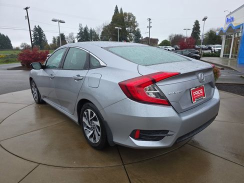 Used 2016 Honda Civic EX image 4