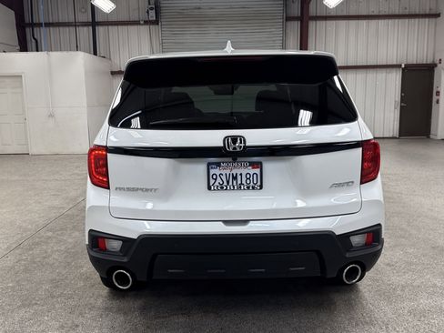 Used 2025 Honda Passport EX-L image 17