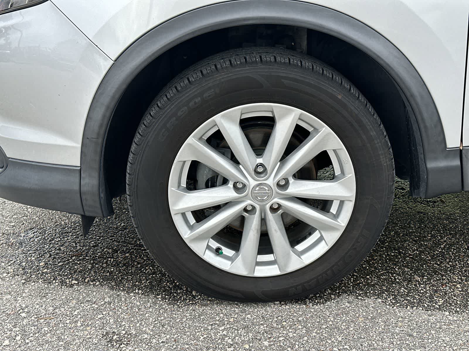 Used 2018 Nissan Rogue Sport SV FWD image 13