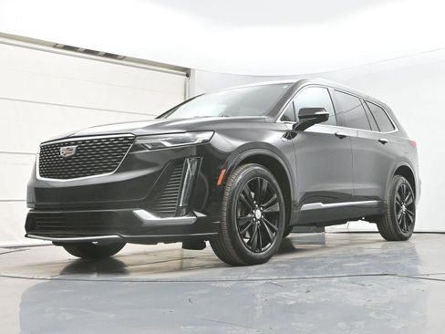 Used 2020 Cadillac XT6 Premium Luxury image 30
