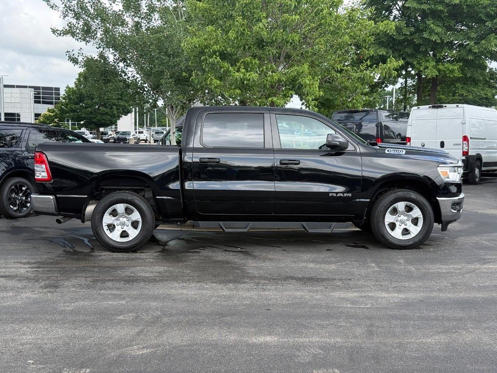 Used 2023 RAM 1500 Big Horn AWD/4WD image 2