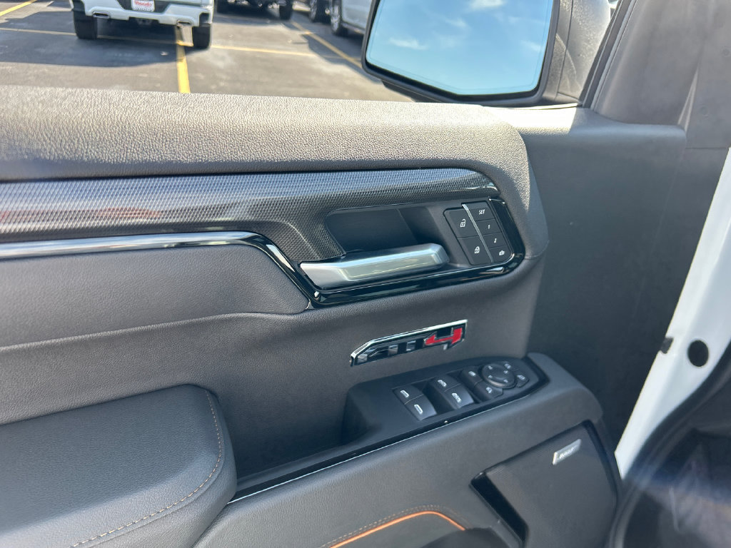 New 2026 GMC Sierra 1500 AT4 w/ AT4 Premium Package AWD/4WD image 17