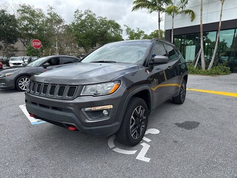 Used 2020 Jeep Compass Trailhawk image 11