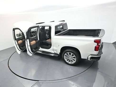 Used 2022 Chevrolet Silverado 1500 High Country AWD/4WD image 49