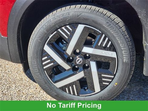 New 2026 Nissan Kicks SV image 6