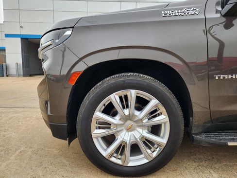 Used 2021 Chevrolet Tahoe High Country image 9