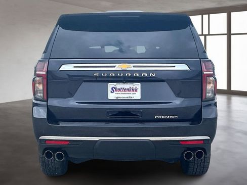 Used 2024 Chevrolet Suburban Premier image 5