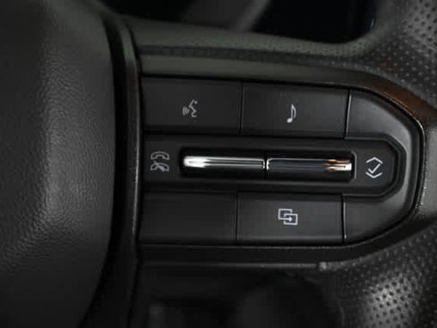 Used 2023 Chevrolet Colorado Trail Boss w/ Technology Package image 20