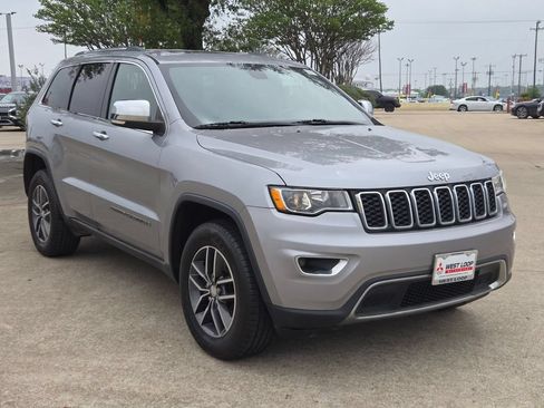 Used 2018 Jeep Grand Cherokee Limited AWD/4WD image 7