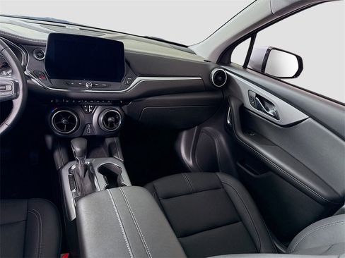 Used 2024 Chevrolet Blazer LT image 15