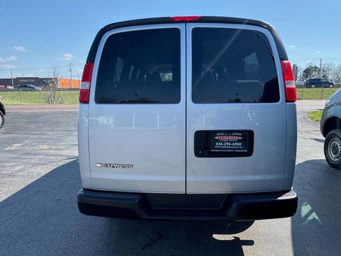 Used 2019 Chevrolet Express 2500 LS w/ Driver Convenience Package image 7