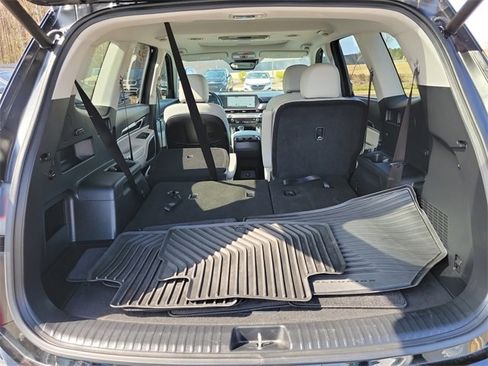Used 2025 Kia Telluride S image 9