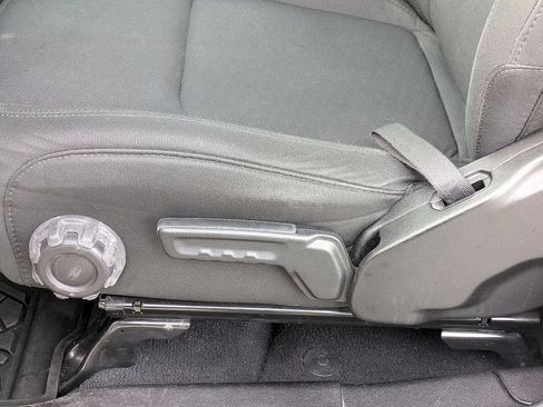 Used 2022 Jeep Gladiator Overland w/ LED Lighting Group image 15