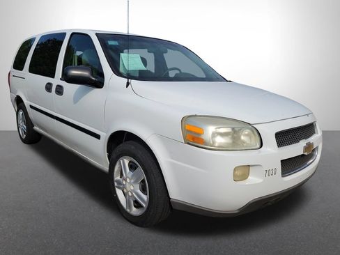 Used 2005 Chevrolet Uplander w/ Climate Package FWD image 3