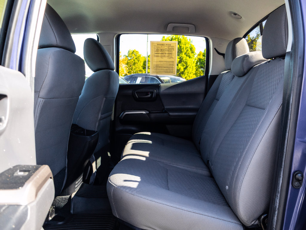 Used 2022 Toyota Tacoma SR5 RWD image 19