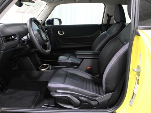 Used 2025 MINI Cooper S image 3