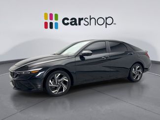Used 2025 Hyundai Elantra Sport video 1
