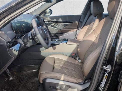 New 2026 BMW 530i xDrive w/ Premium Package image 4