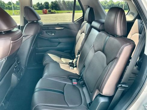 Used 2023 Honda Pilot Elite image 31