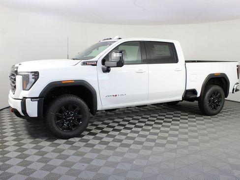 New 2026 GMC Sierra 3500 AT4 w/ Technology Package AWD/4WD image 2