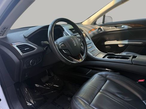 Used 2013 Lincoln MKZ AWD image 12