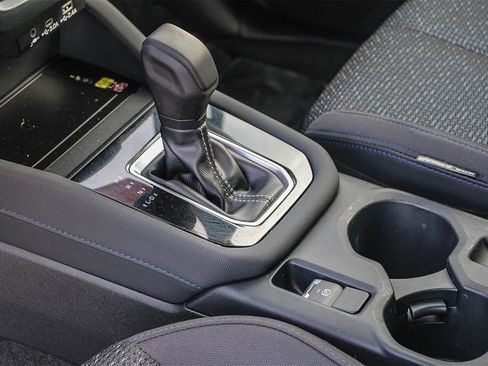 Used 2025 Subaru Forester Premium image 21