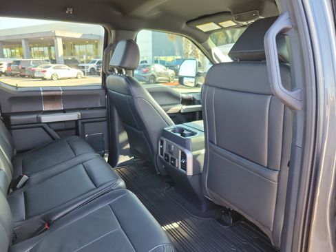 Certified 2022 Ford F350 Lariat w/ Black Appearance Package image 26