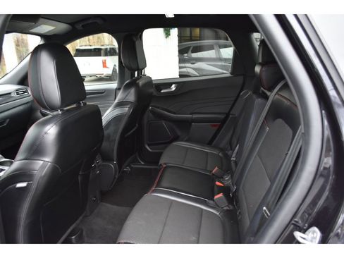 Used 2024 Ford Escape ST-Line image 11