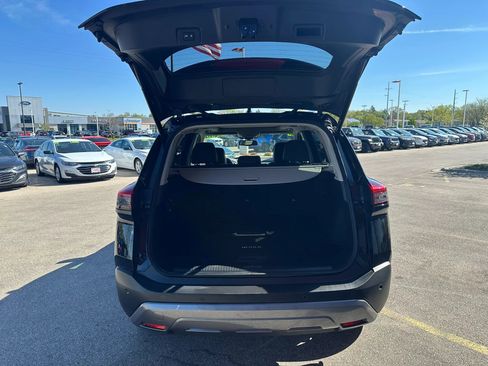 Used 2023 Nissan Rogue SL AWD/4WD image 7