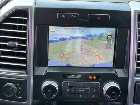 Used 2019 Ford F250 Platinum AWD/4WD image 16