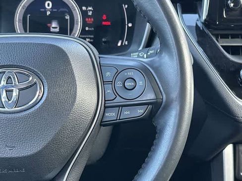 Used 2023 Toyota Corolla Cross XLE w/ Convenience Package image 10