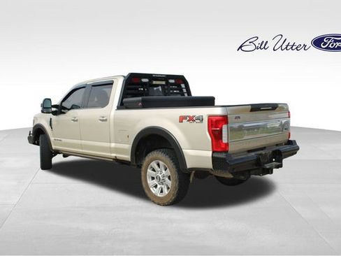 Used 2017 Ford F250 Platinum w/ Platinum Ultimate Package image 7