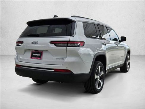 New 2026 Jeep Grand Cherokee L Limited RWD image 2