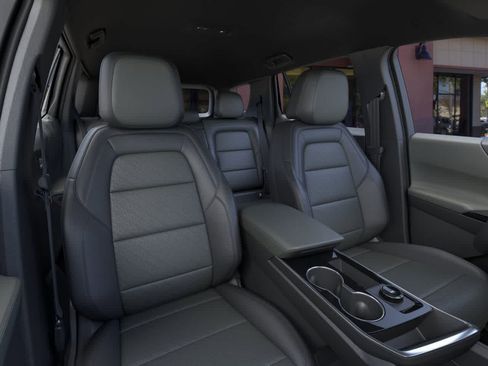 New 2026 Chevrolet Equinox LT w/ Convenience Package II image 16