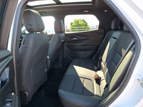 Used 2023 Chevrolet TrailBlazer RS w/ Sun and Liftgate Package AWD/4WD image 10
