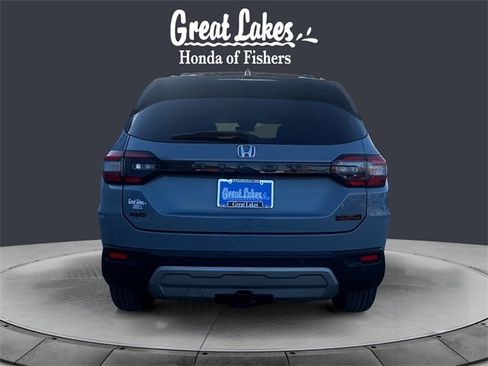 Used 2023 Honda Pilot TrailSport image 4