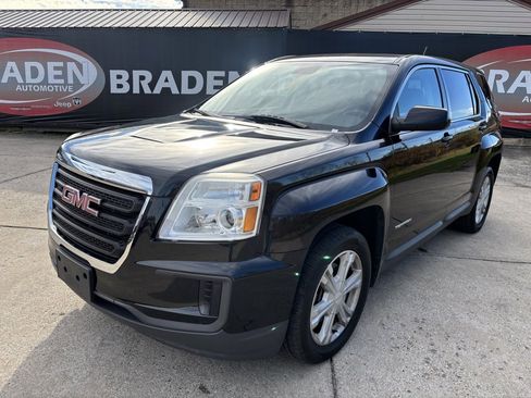 Used 2017 GMC Terrain SLE image 3